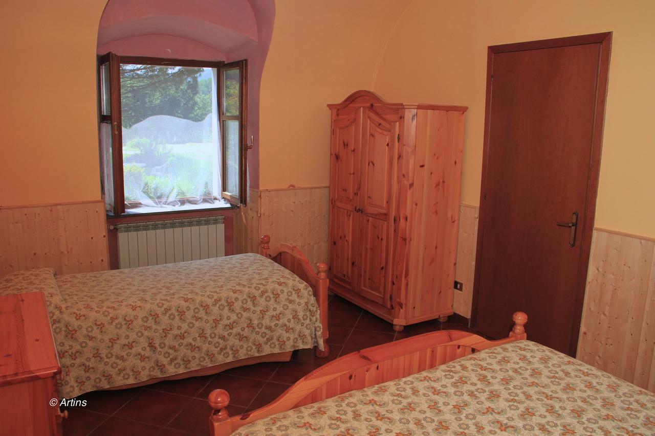 Agriturismo La Praduscella フィヴィッツァーノ エクステリア 写真