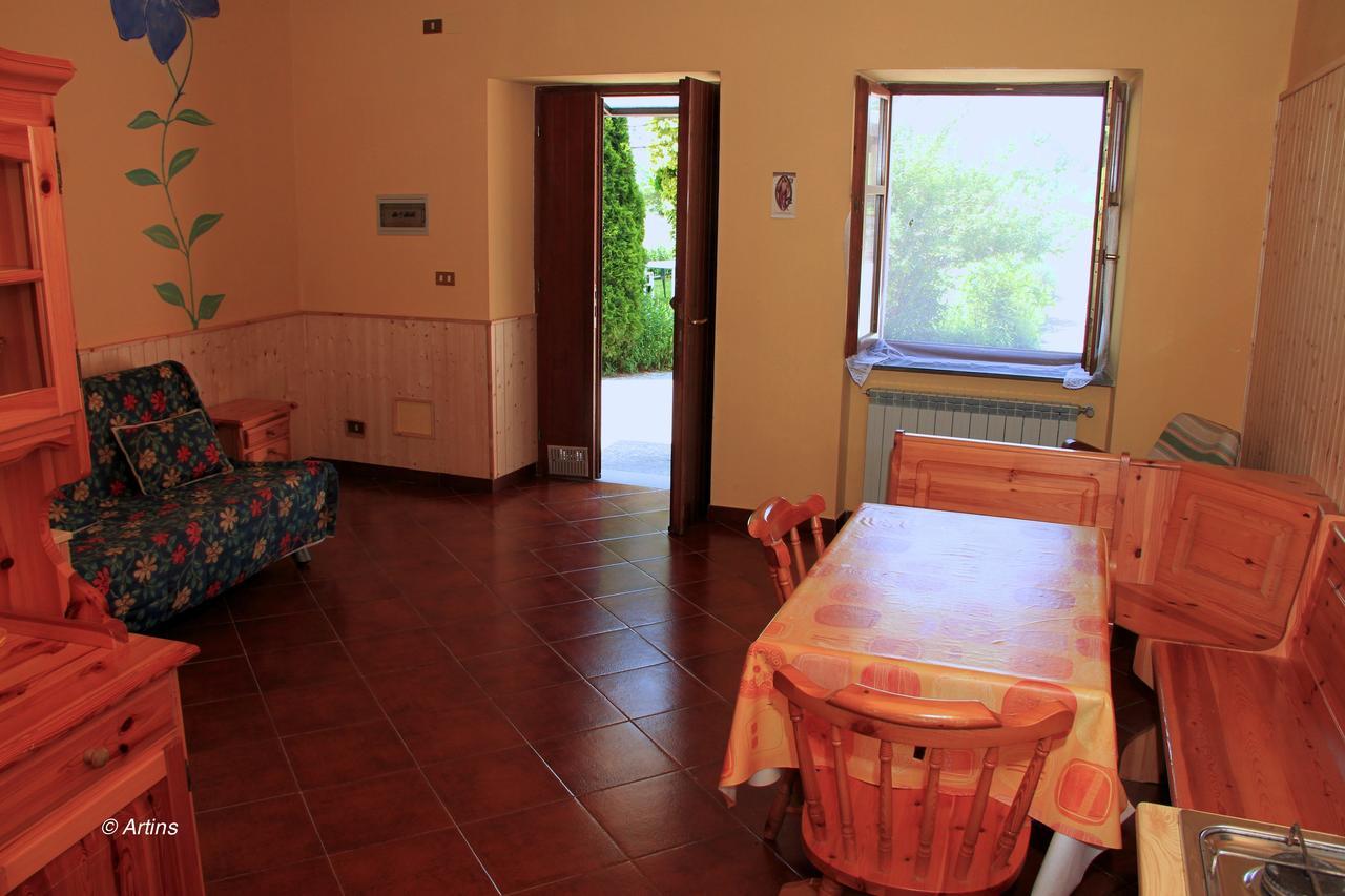 Agriturismo La Praduscella フィヴィッツァーノ エクステリア 写真
